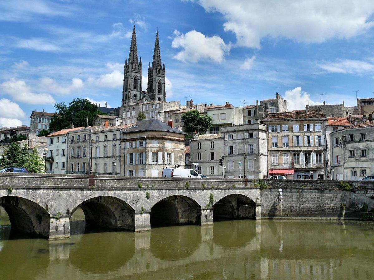 Eden-Apart Apartment Niort Luaran gambar